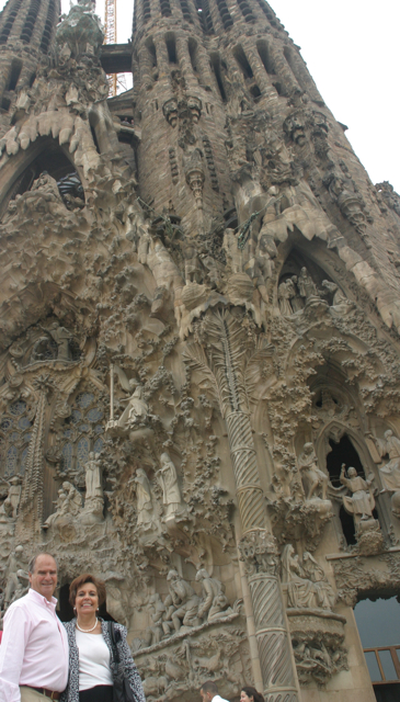 Padres at the Sagrada Familia, 9-28-09